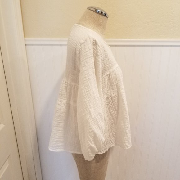 Max Studio White Blouse Size Small - Picture 2 of 7